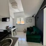 Apartment Guerilla Choice *
