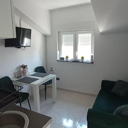 Guerilla Choice Apartman *