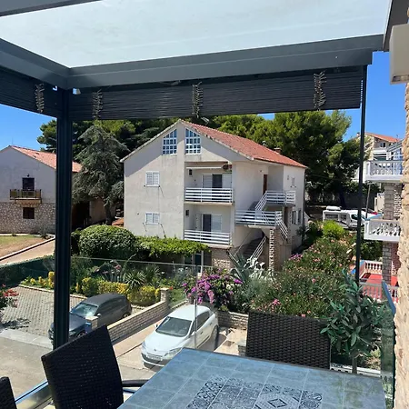 Apartman Guerilla Choice *